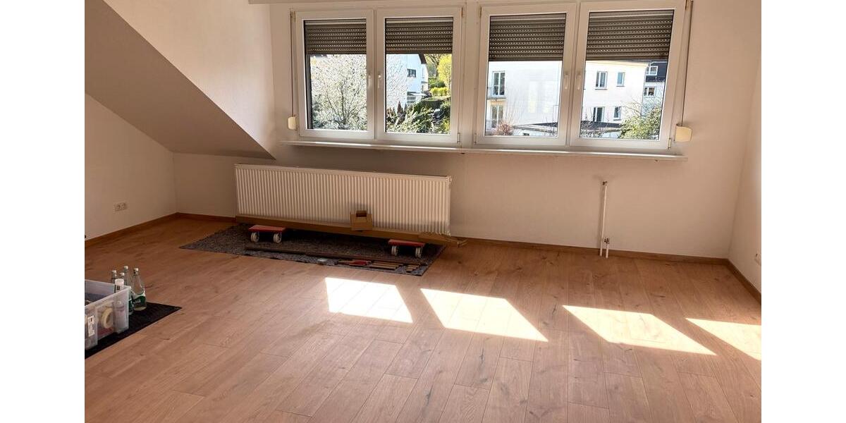 Dachgeschoßwohnung Koblenz Bisholder - 3 Zimmer, 80 m&sup2;, 930&euro; | Angebot:26094444
