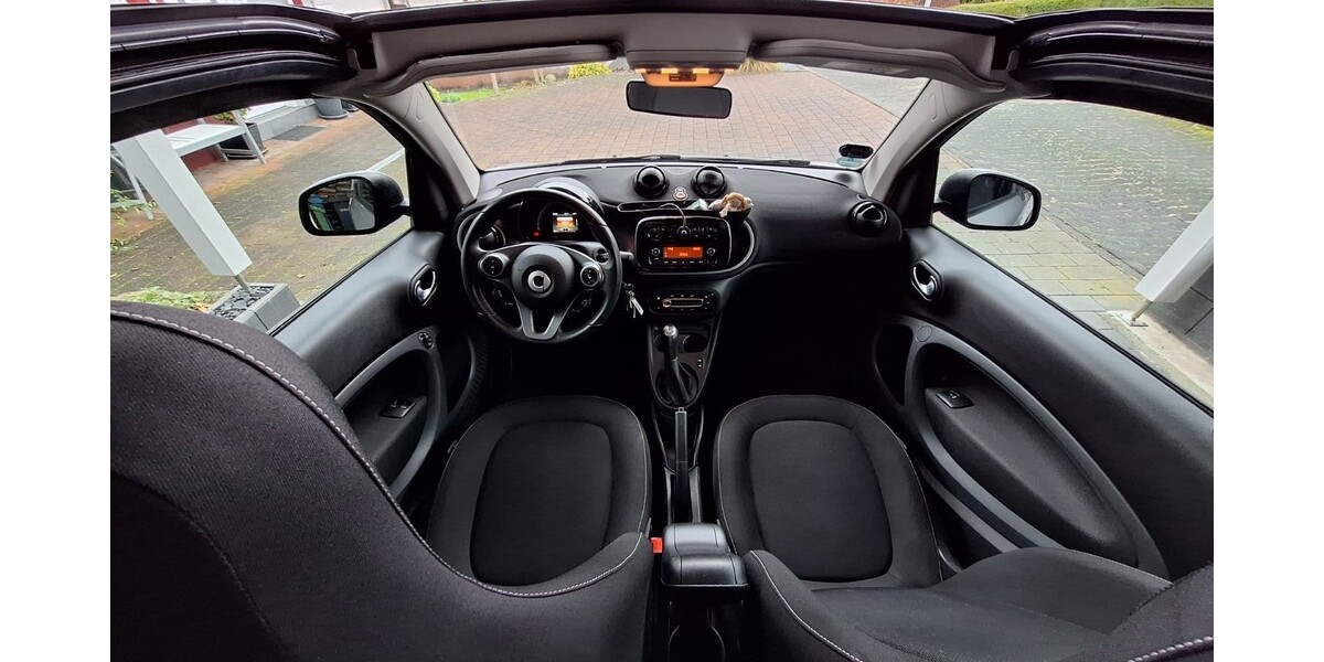 Smart Fortwo Cabrio 45.200 km 10.500 &euro; Isenburg 56269