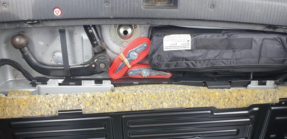 Opel Zafira 131.702 km 2.500 € Koblenz 56068