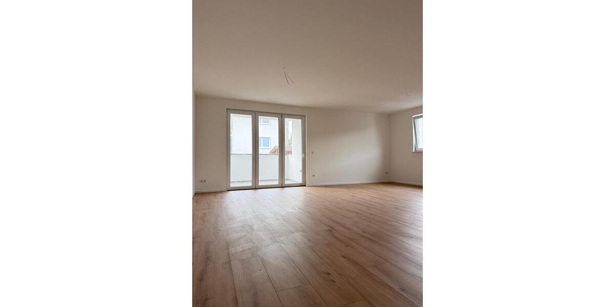Erdgeschoßwohnung Großmaischeid - 4 Zimmer, 111 m&sup2;, 1.500&euro; | Angebot:26647780