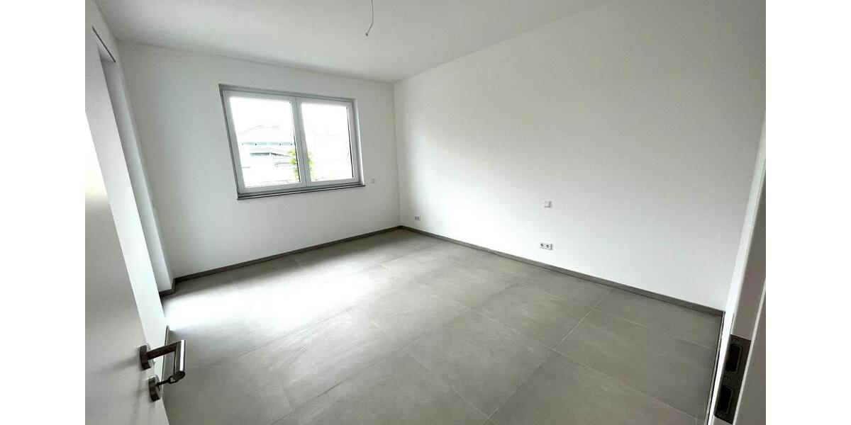 Einfamilienhaus Wirges - 3 Zimmer, 98 m&sup2;, 1.150&euro; | Angebot:25082053
