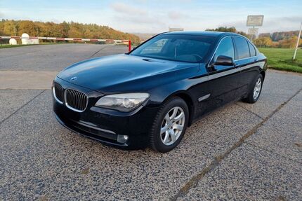 BMW 730