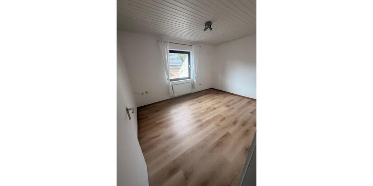 Bungalow Singhofen - 4 Zimmer, 120 m&sup2;, 219.000&euro; | Angebot:27054186