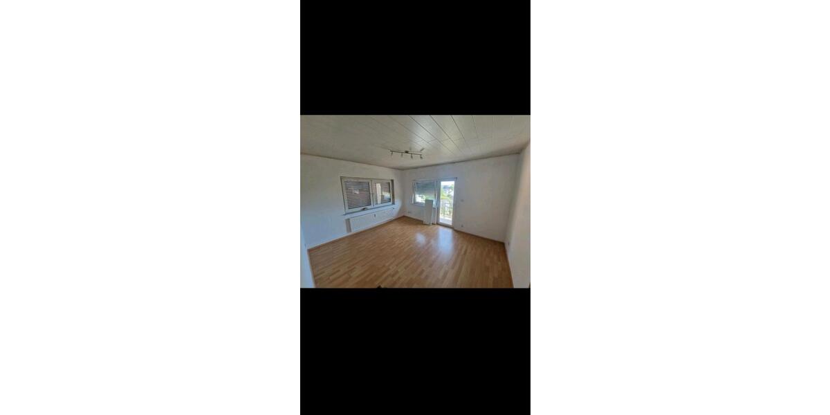Etagenwohnung Hundsangen - 4 Zimmer, 80 m&sup2;, 690&euro; | Angebot:26416136