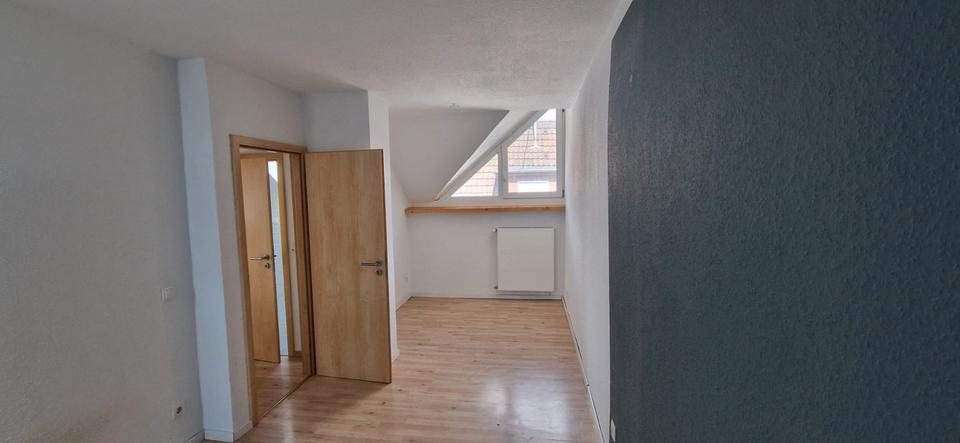 Etagenwohnung Koblenz Karthause - 3.5 Zimmer, 100 m&sup2;, 1.310&euro; | Angebot:26236223