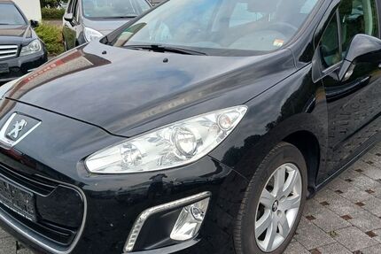 Peugeot 308 218.000 km 2.990 &euro; Boppard/Bad Salzig 56154