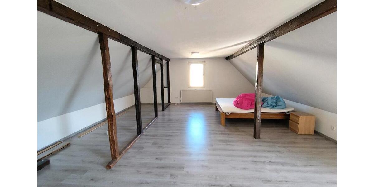 Etagenwohnung Urmitz - 7 Zimmer, 160 m&sup2;, 260.000&euro; | Angebot:26993204