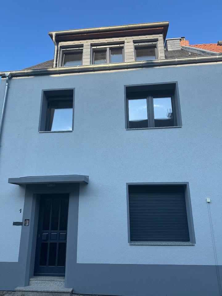 Frisch saniertes Reihenendhaus mit Innenstadtlage in Koblenz