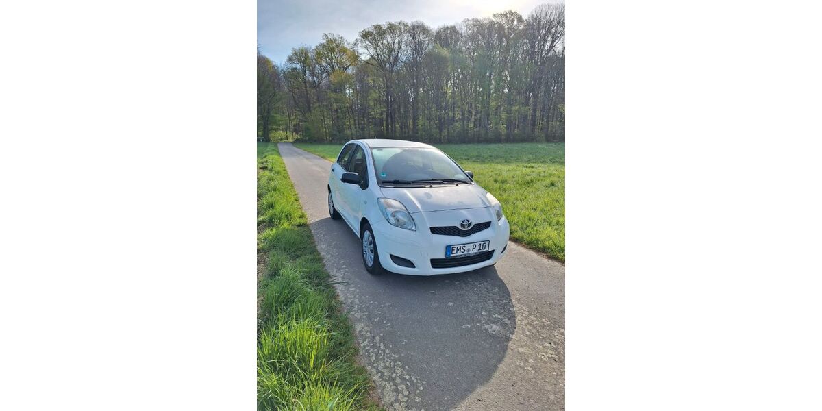 Toyota Yaris 182.000 km 3.490 € Schönborn 56370