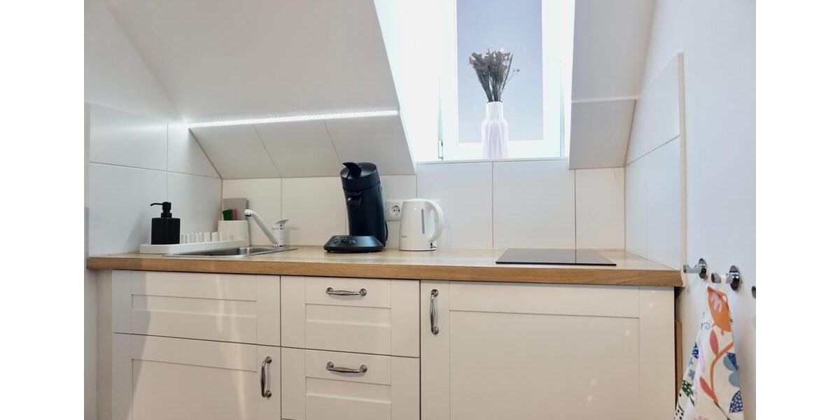 Etagenwohnung Koblenz Arenberg-Immendorf - 1 Zimmer, 1.200 m&sup2;, 1.200&euro; | Angebot:25632407