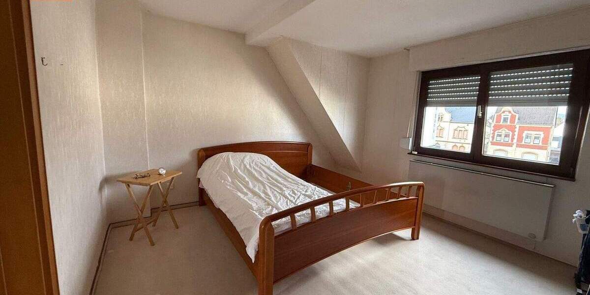 Doppelhaushälfte Weißenthurm - 6 Zimmer, 140 m&sup2;, 210.000&euro; | Angebot:25139951
