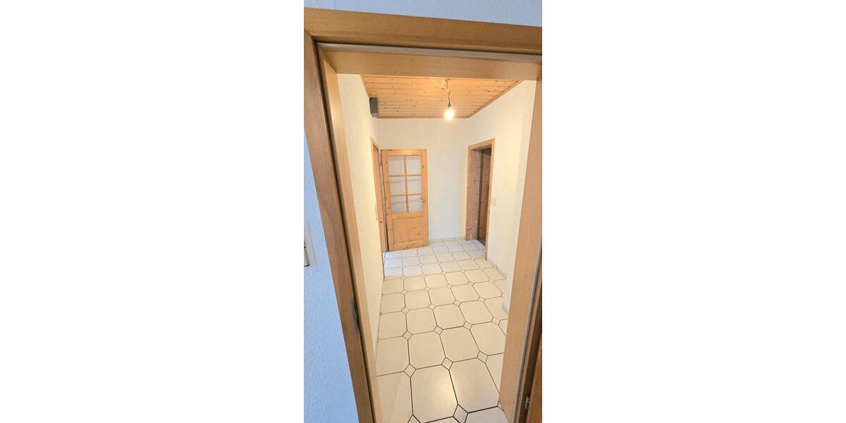 Etagenwohnung Mülheim-Kärlich Kärlich - 4 Zimmer, 136 m&sup2;, 1.315&euro; | Angebot:26635138