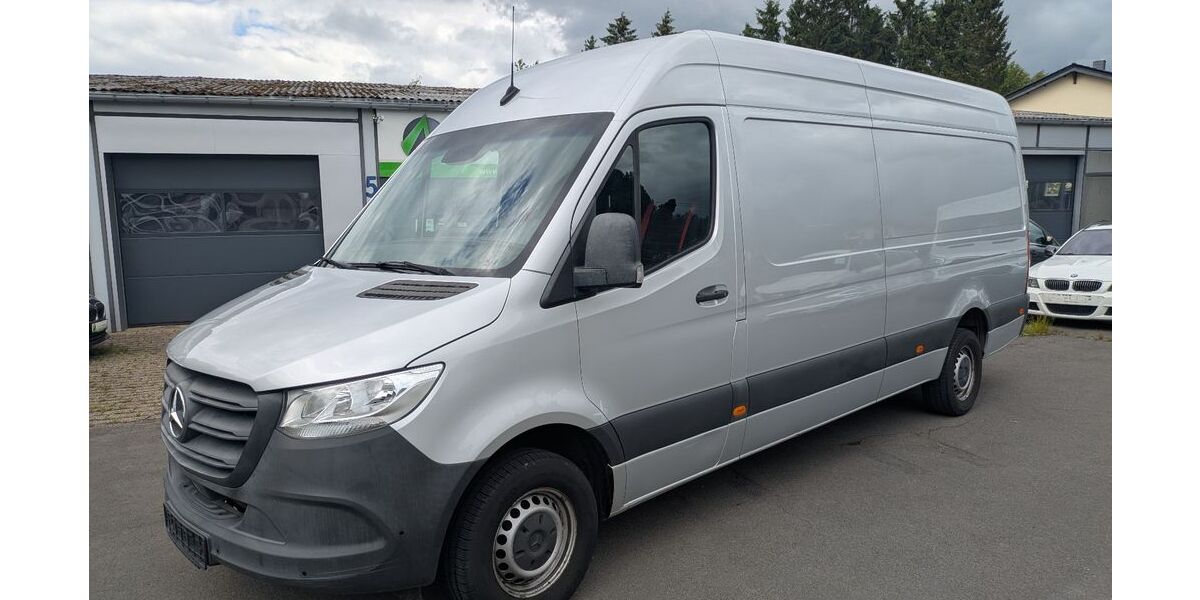 Mercedes-Benz Sprinter 232.974 km 23.960 &euro; Dierdorf 56269