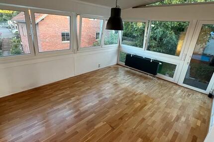 Lichtdurchflutete 4-Zimmer-Wohnung mit zwei Balkonen zimmer