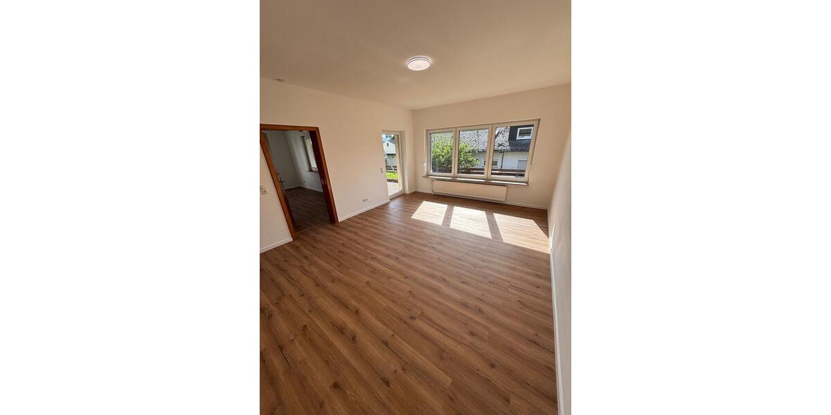 Erdgeschoßwohnung Großmaischeid - 4 Zimmer, 100 m&sup2;, 1.000&euro; | Angebot:26691420