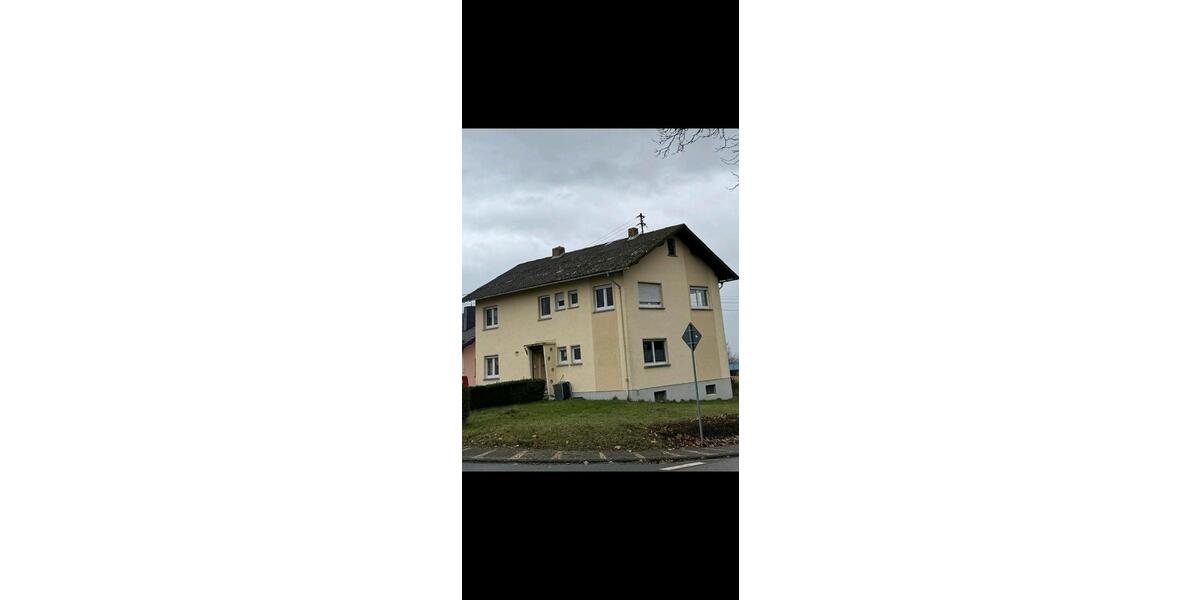Etagenwohnung Hundsangen - 4 Zimmer, 80 m&sup2;, 690&euro; | Angebot:26416136