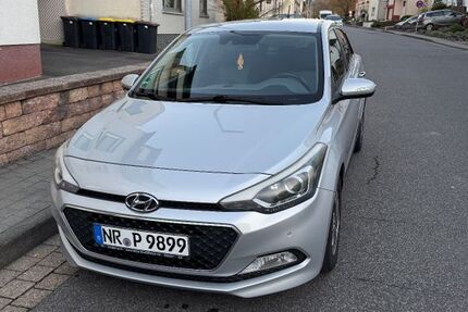 Hyundai i20 213.000 km 5.900 € Mülheim-Kärlich 56218