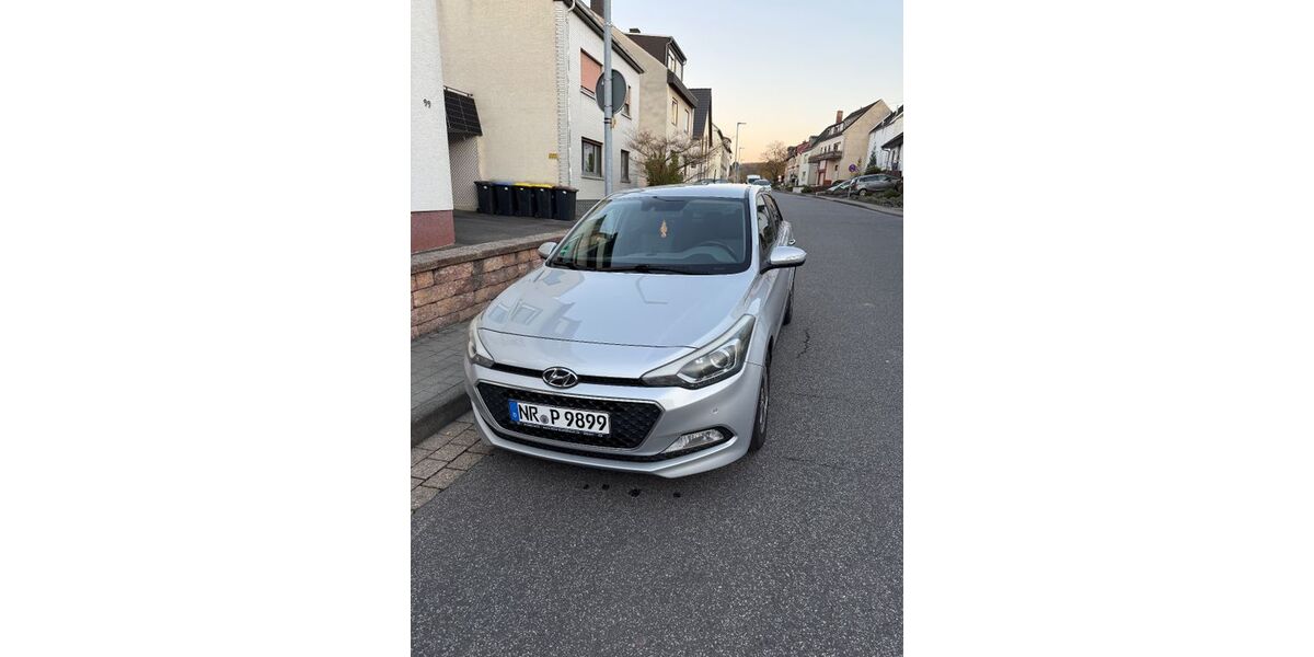 Hyundai i20 213.000 km 5.900 € Mülheim-Kärlich 56218