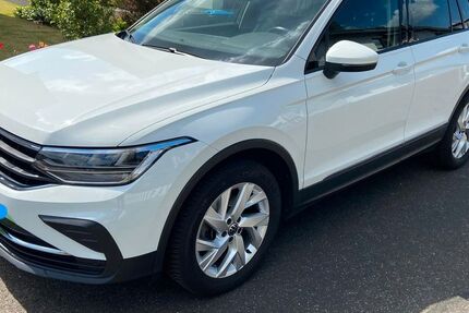 VW Tiguan 71.000 km 21.500 &euro; Sankt Sebastian 56220