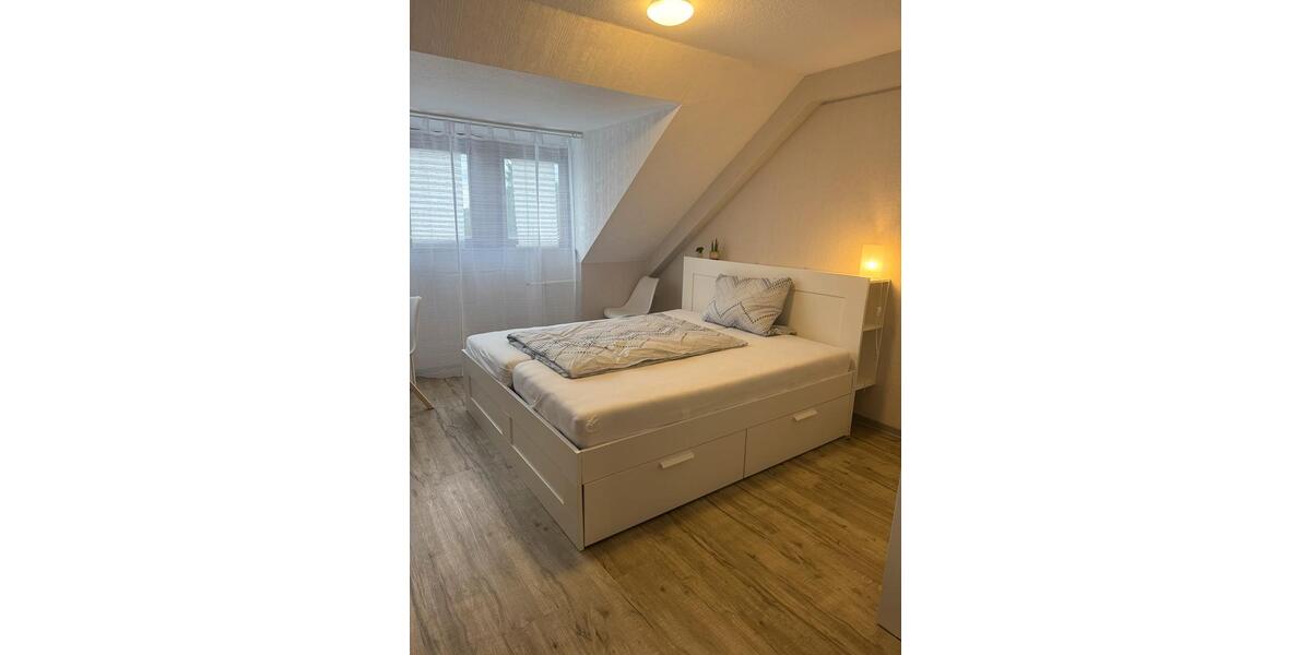 Dachgeschoßwohnung Neuwied Feldkirchen - 2 Zimmer, 18 m&sup2;, 550&euro; | Angebot:25267990