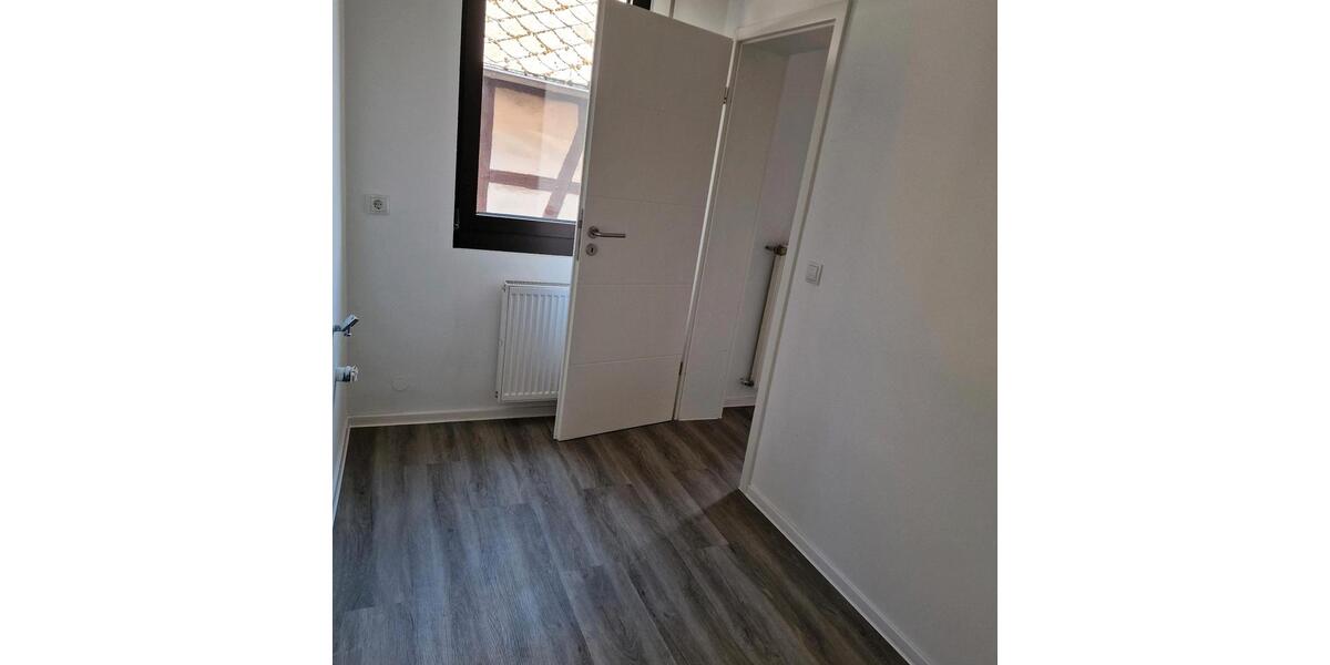 Etagenwohnung Mülheim-Kärlich Kärlich - 3 Zimmer, 90 m&sup2;, 1.020&euro; | Angebot:26179242