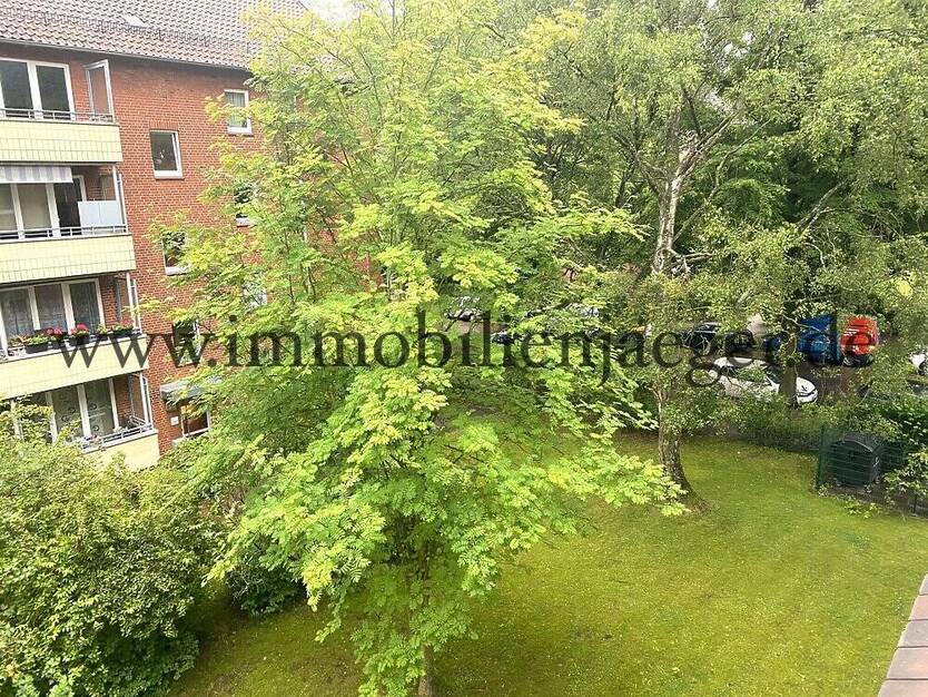 Barmbek-Nord - Vogelgebiet Meisenstraße - gepflegte Wohnung im 2.OG mit EBK, Duschbad - frei