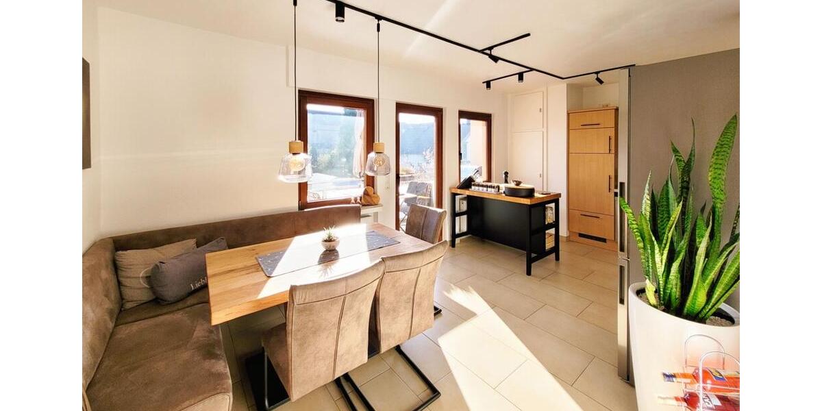 Etagenwohnung Brey - 3 Zimmer, 98 m&sup2;, 850&euro; | Angebot:26002273