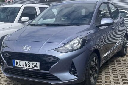 Hyundai i10 2.000 km 17.490 € Koblenz 56072
