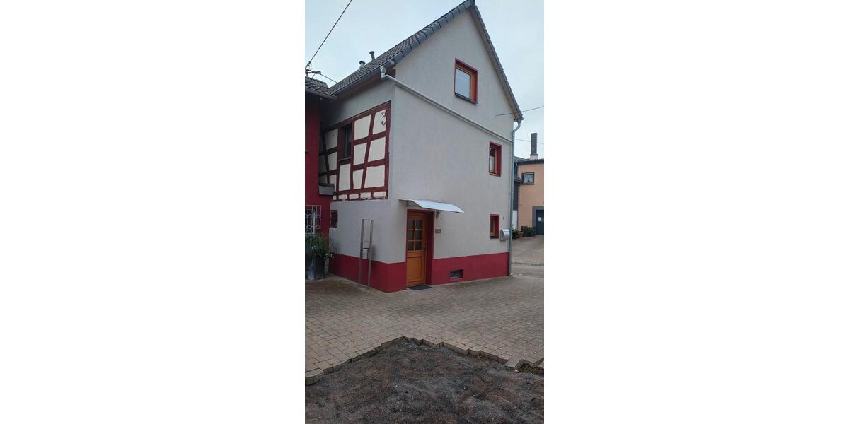Etagenwohnung Neuwied Feldkirchen - 2 Zimmer, 80 m&sup2;, 700&euro; | Angebot:26325907