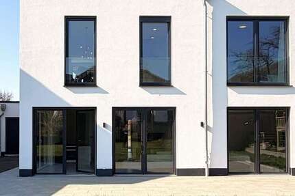 Haus Neuwied Block - 8 Zimmer, 285 m&sup2;, 939.000&euro; | Angebot:25390004