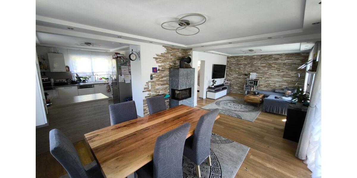 Einfamilienhaus in guter Lage auf 1765m Parkgrundstück mit Bach 6 zimmer