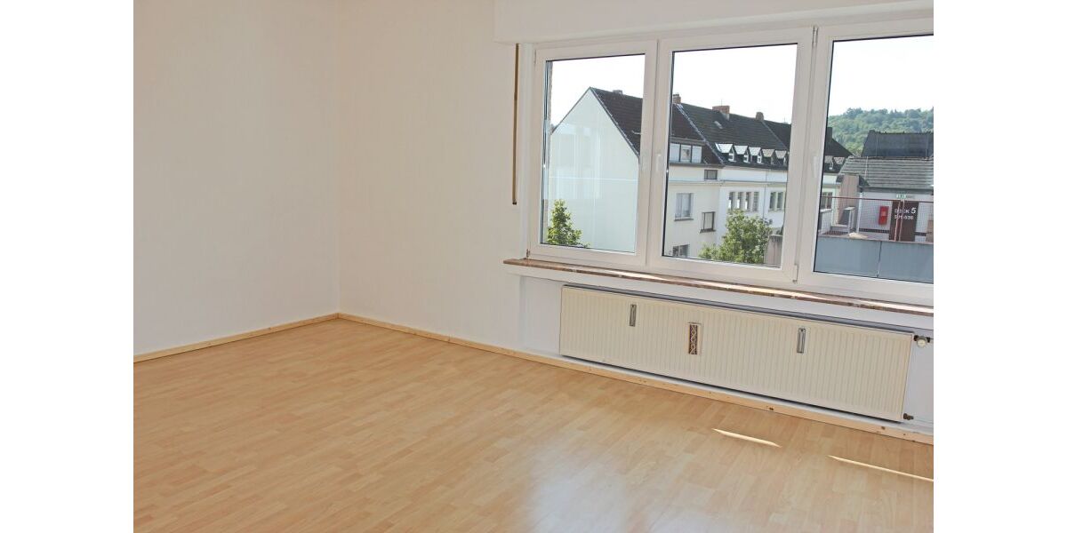 Helle 80qm Wohnung mit uneinsehbaren 10qm Balkon - Etagenwohnung Andernach | Angebot:27128104