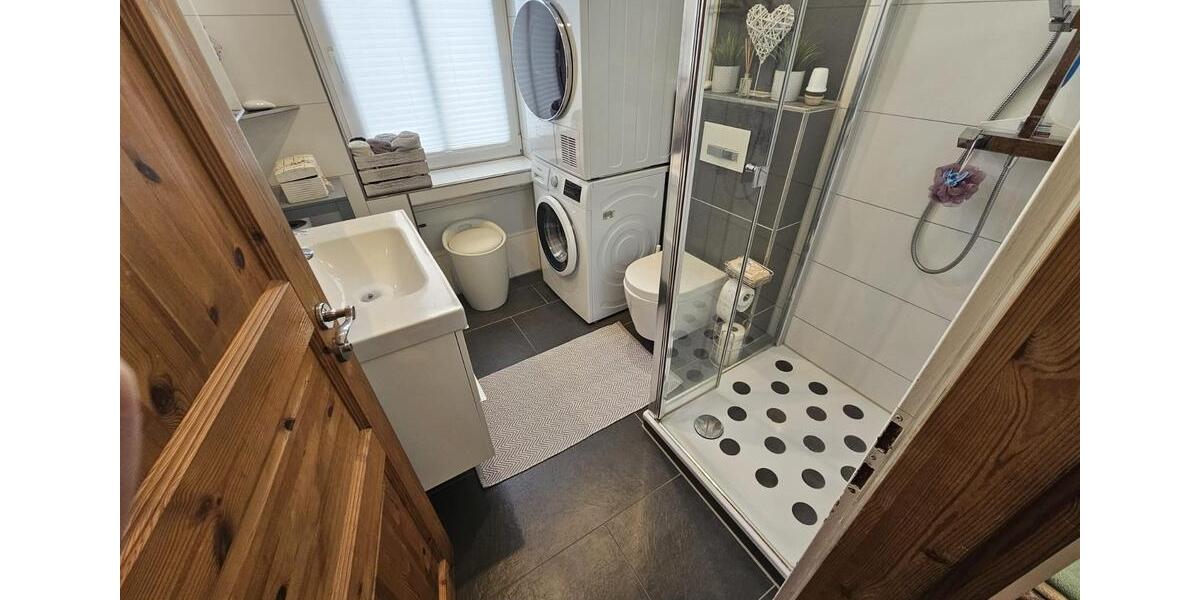 Einfamilienhaus mit Einliegerwohnung +Provisionsfrei+ 7 zimmer