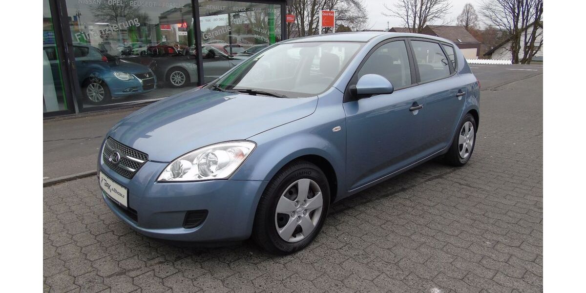 Kia ceed / Ceed 109.000 km 4.900 &euro; Ransbach-Baumbach 56235
