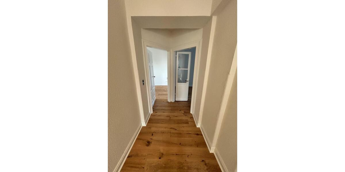 großzügige, kernsanierte 4- Zi.whg. im hist. Forstgut bei Koblenz 4 zimmer