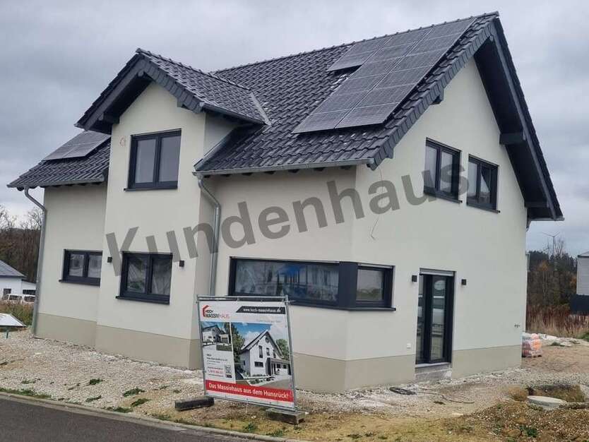 Haus zum Kaufen in Emmelshausen 448.760 € 135 m²