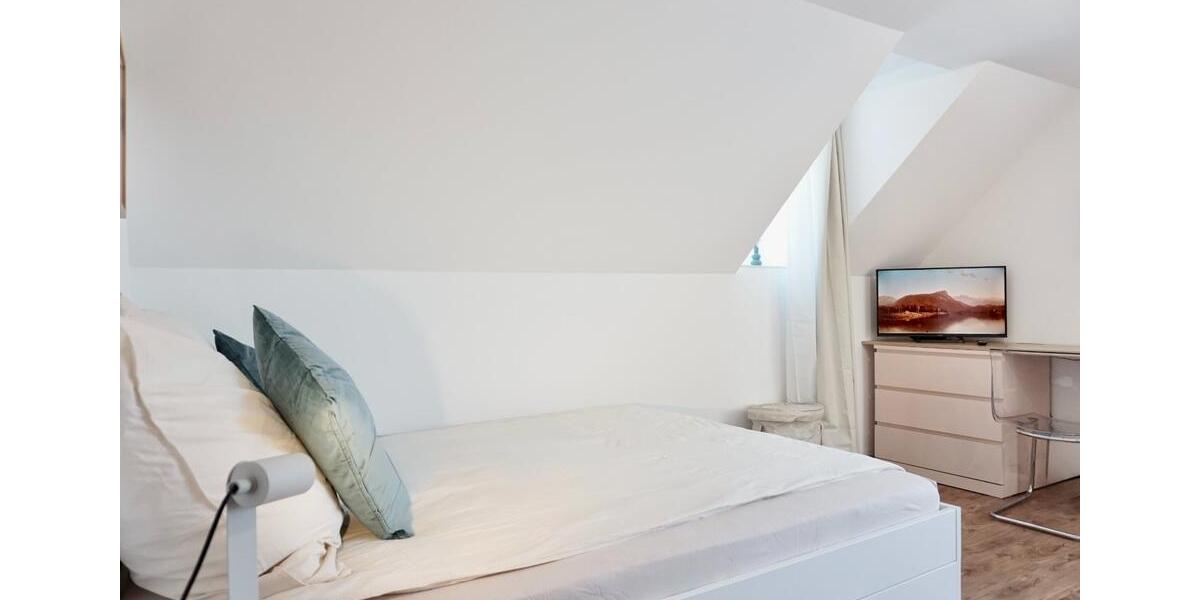 Etagenwohnung Koblenz Arenberg-Immendorf - 1 Zimmer, 1.200 m&sup2;, 1.200&euro; | Angebot:25632407