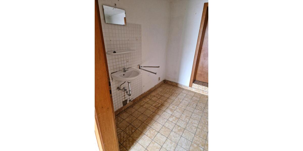 Erdgeschoßwohnung Selters (Westerwald) - 2.5 Zimmer, 80 m&sup2;, 600&euro; | Angebot:26398555