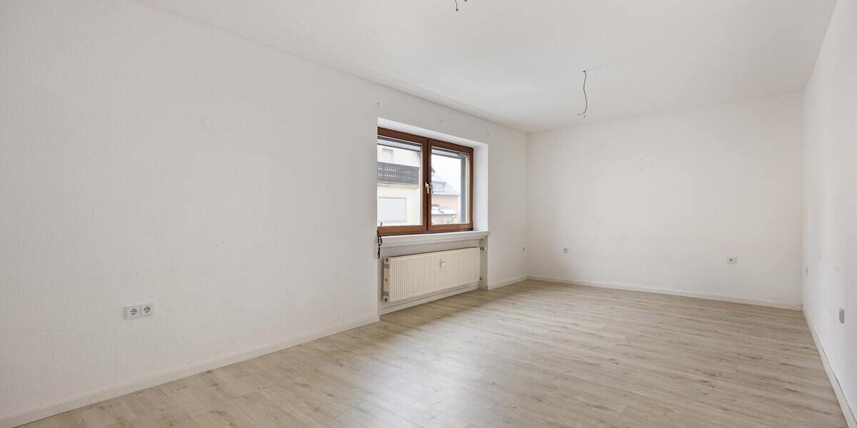 Zweifamilienhaus mit 3x Garagen nur 2 Min zur A3 - Zweifamilienhaus Mogendorf | Angebot:25081818