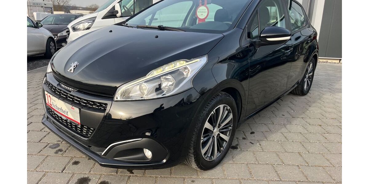 Peugeot 208 110.216 km 7.480 &euro; Irlich 56567