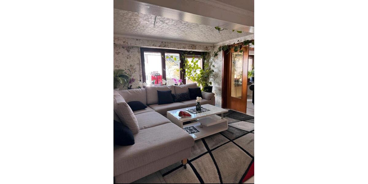 Einfamilienhaus Mayen - 10 Zimmer, 260 m&sup2;, 140.000&euro; | Angebot:27209567