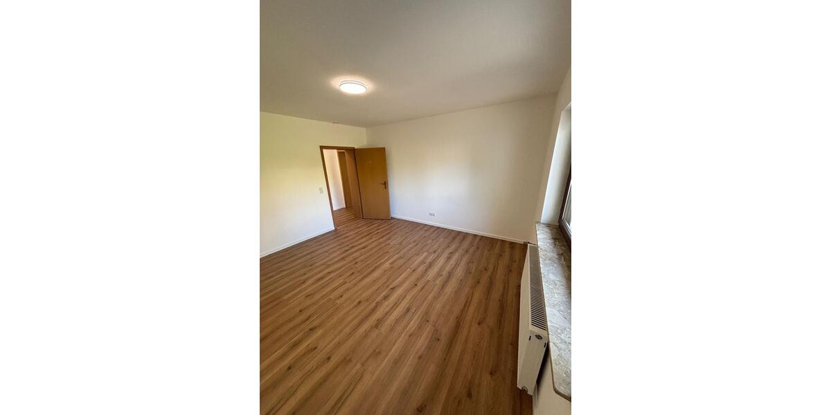 Erdgeschoßwohnung Großmaischeid - 4 Zimmer, 100 m&sup2;, 1.000&euro; | Angebot:26691420
