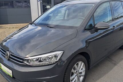 VW Touran 233.800 km 11.490 € Dierdorf 56269