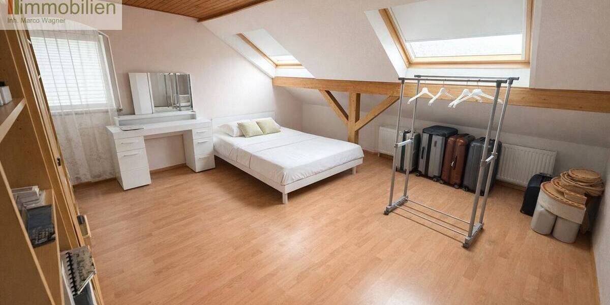 Reihenendhaus Hausen - 5 Zimmer, 240 m&sup2;, 249.000&euro; | Angebot:26863210