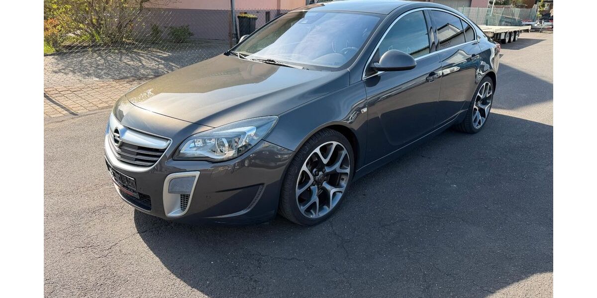 Opel Insignia 124.354 km 13.900 &euro; Girod bei Montabaur 56412