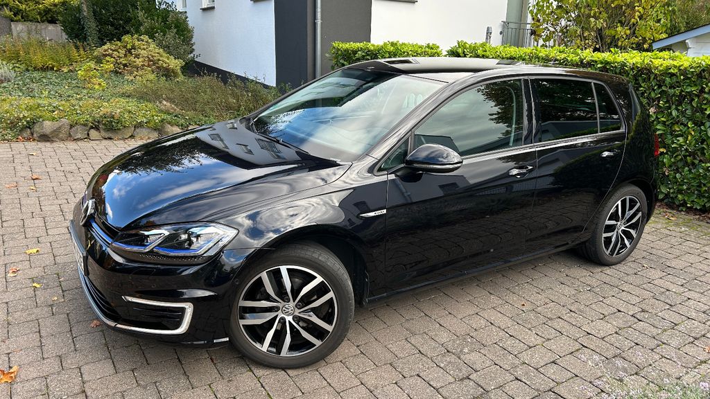 VW Golf 99.700 km 13.700 &euro; Höhr-Grenzhausen 56203