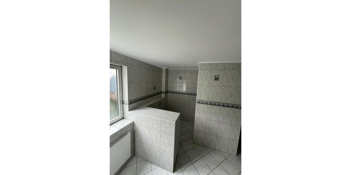 Großzügiges Einfamilienhaus in ruhiger Lage zu vermieten 6 zimmer