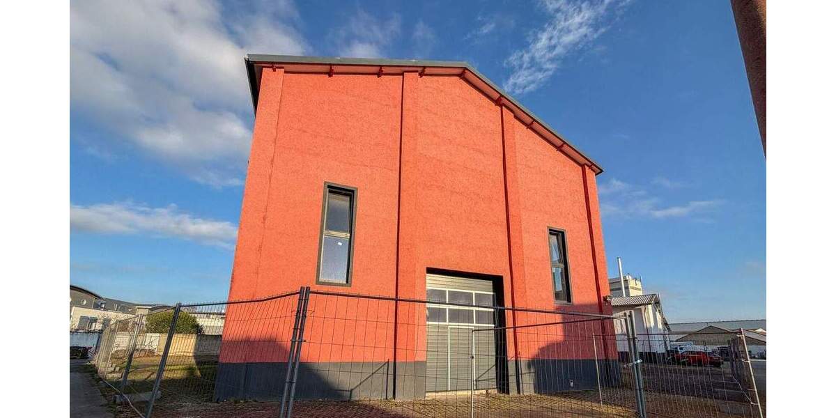 Große, sanierte Lagerhalle mit zusätzlicher anliegender Hallenfläche auf einem Industriegelände! zimmer