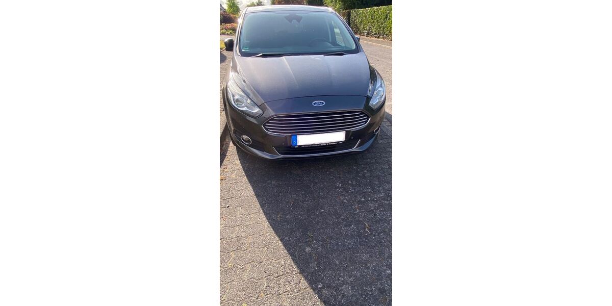 Ford S-Max 202.000 km 8.200 &euro; Montabaur 56410