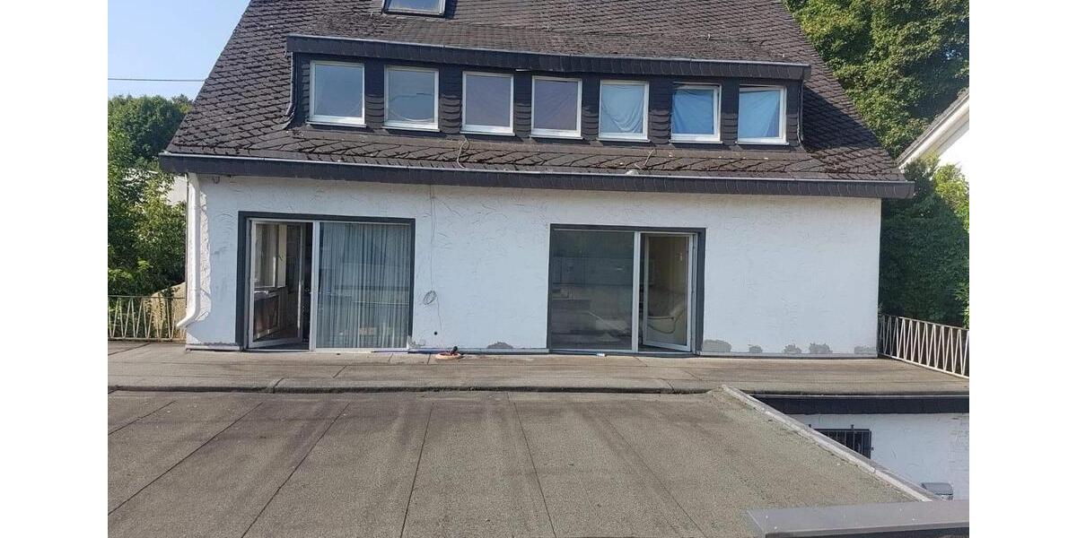 Einfamilienhaus Brey - 8 Zimmer, 300 m&sup2;, 190.000&euro; | Angebot:27093595